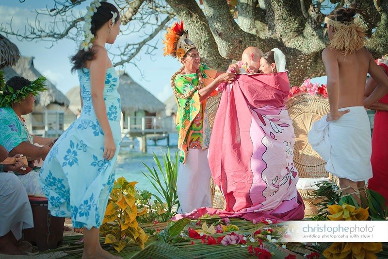 Wedding Photographer Tahiti French Polynesia Moorea Bora Bora