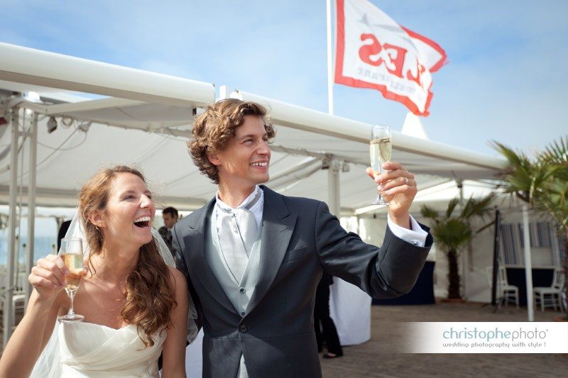 bride and groom toasting to welcome their guests at the restaurant in La Baule, France